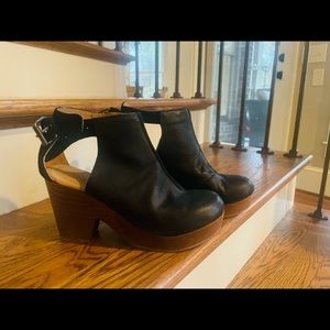 Free People Black Clog with buckle